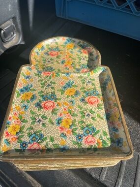 Set of Vintage mid century Floral Pattern appetizer plates - Multicolor